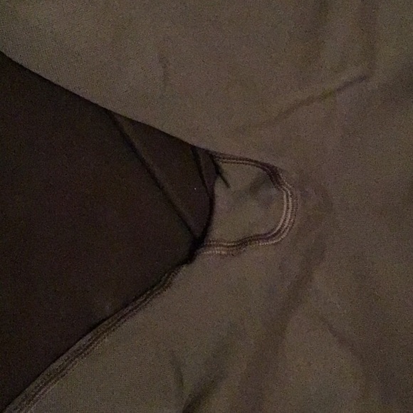 Lululemon Zone In Crop Gator Green Seamless Compression Leggings Size 4 - Picture 6 of 7